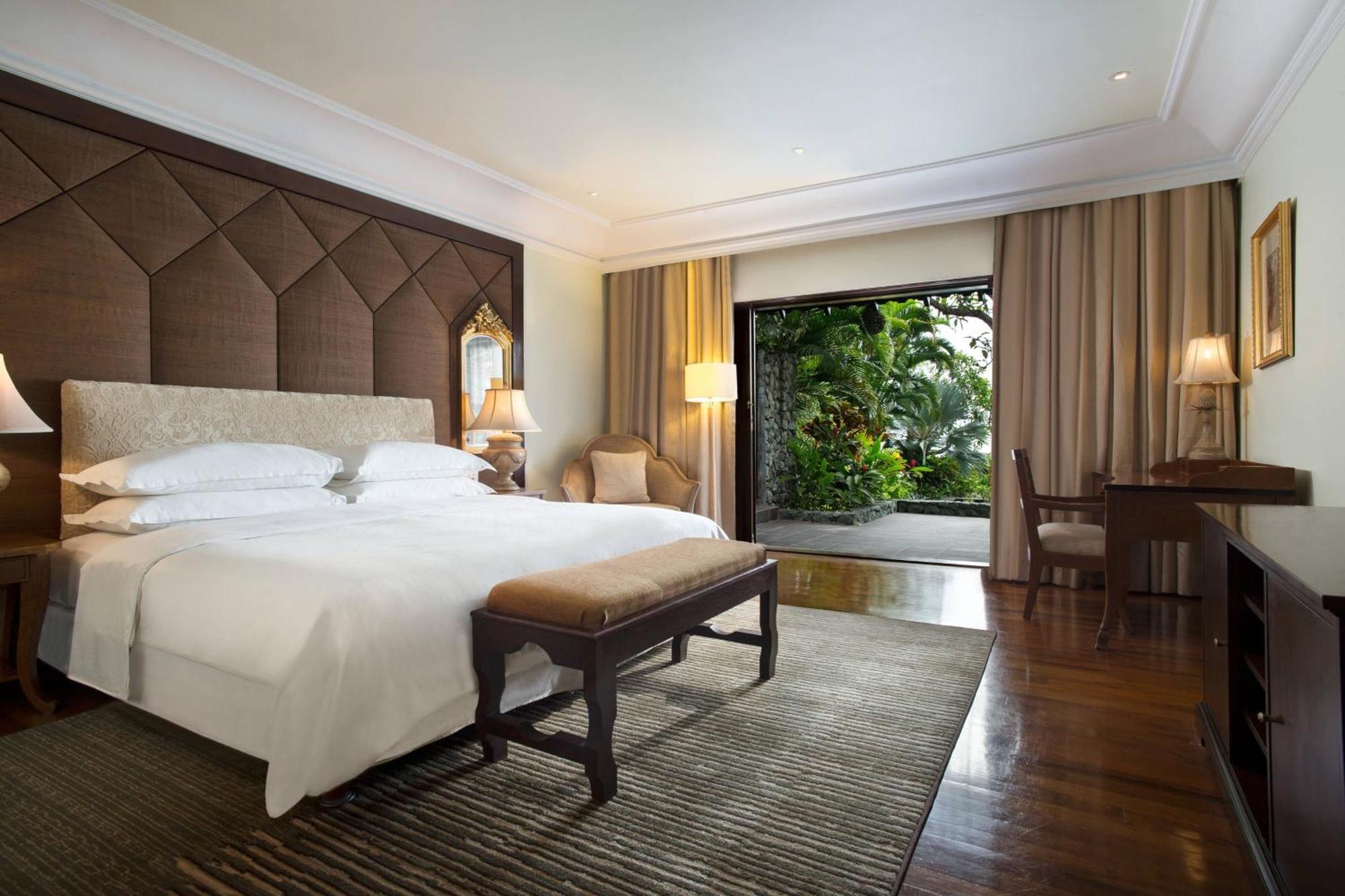 Sheraton Senggigi Beach Resort Mangsit Екстер'єр фото